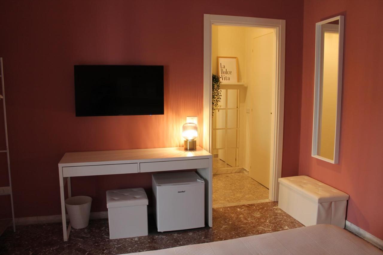 Casa Hari Bed & Breakfast Salerno Dış mekan fotoğraf