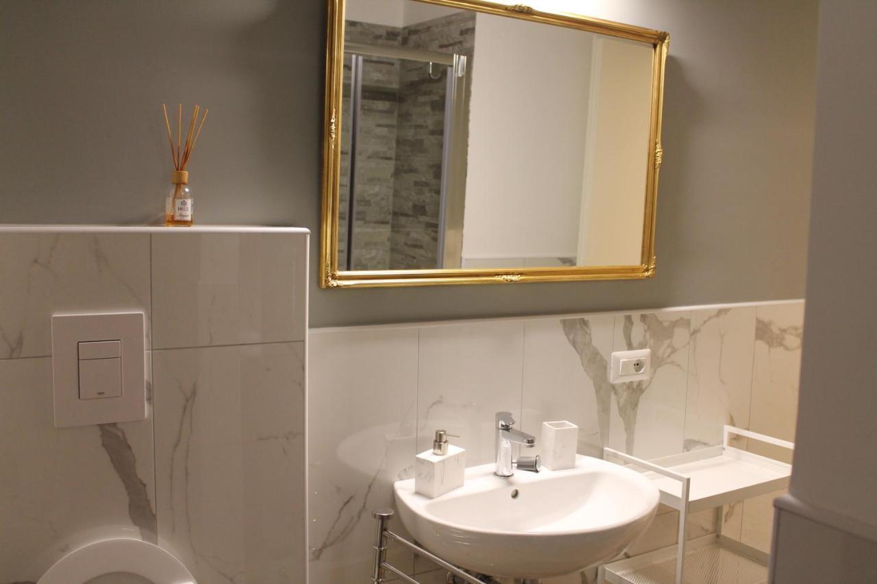 Casa Hari Bed & Breakfast Salerno Dış mekan fotoğraf