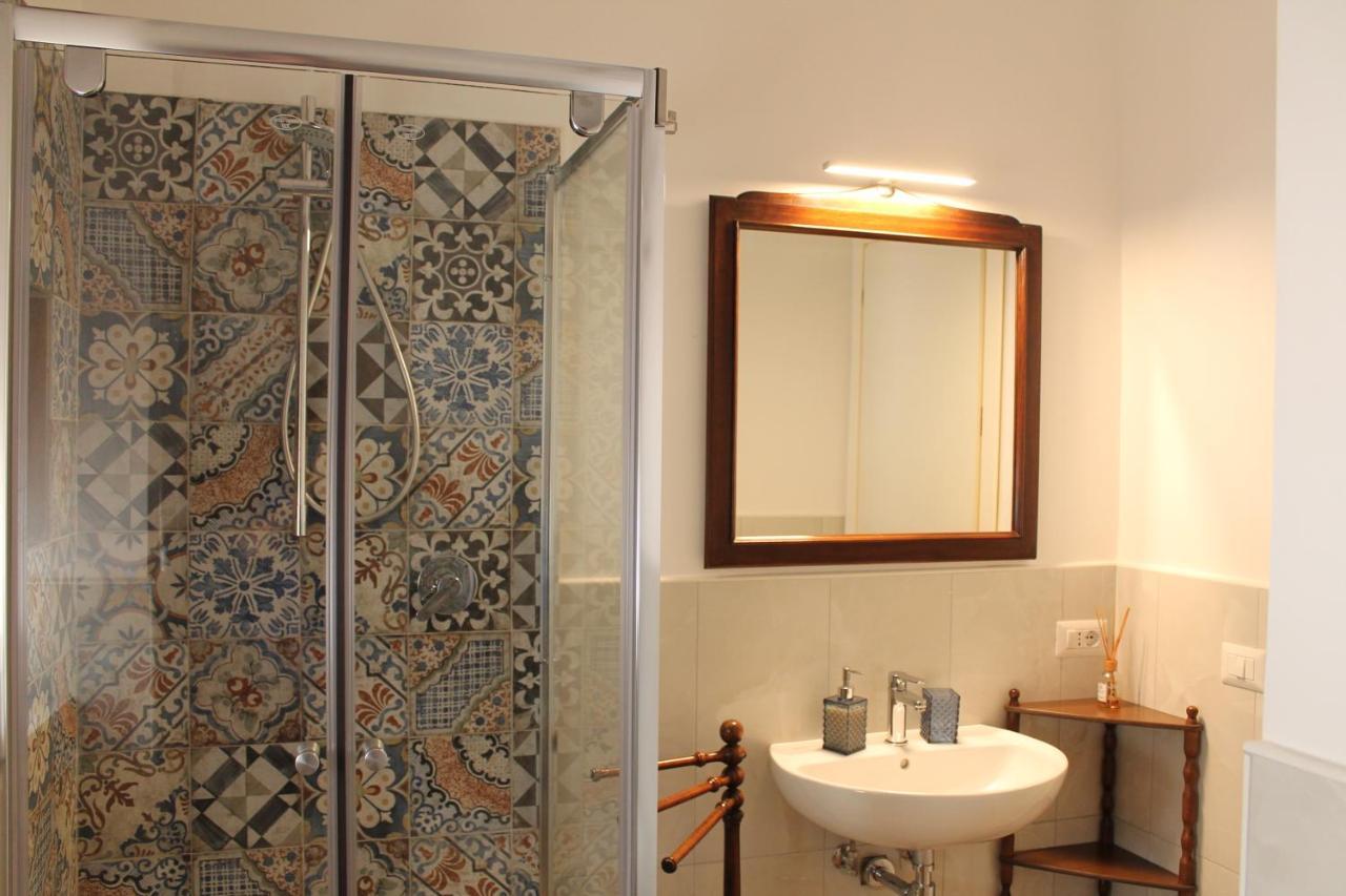 Casa Hari Bed & Breakfast Salerno Dış mekan fotoğraf